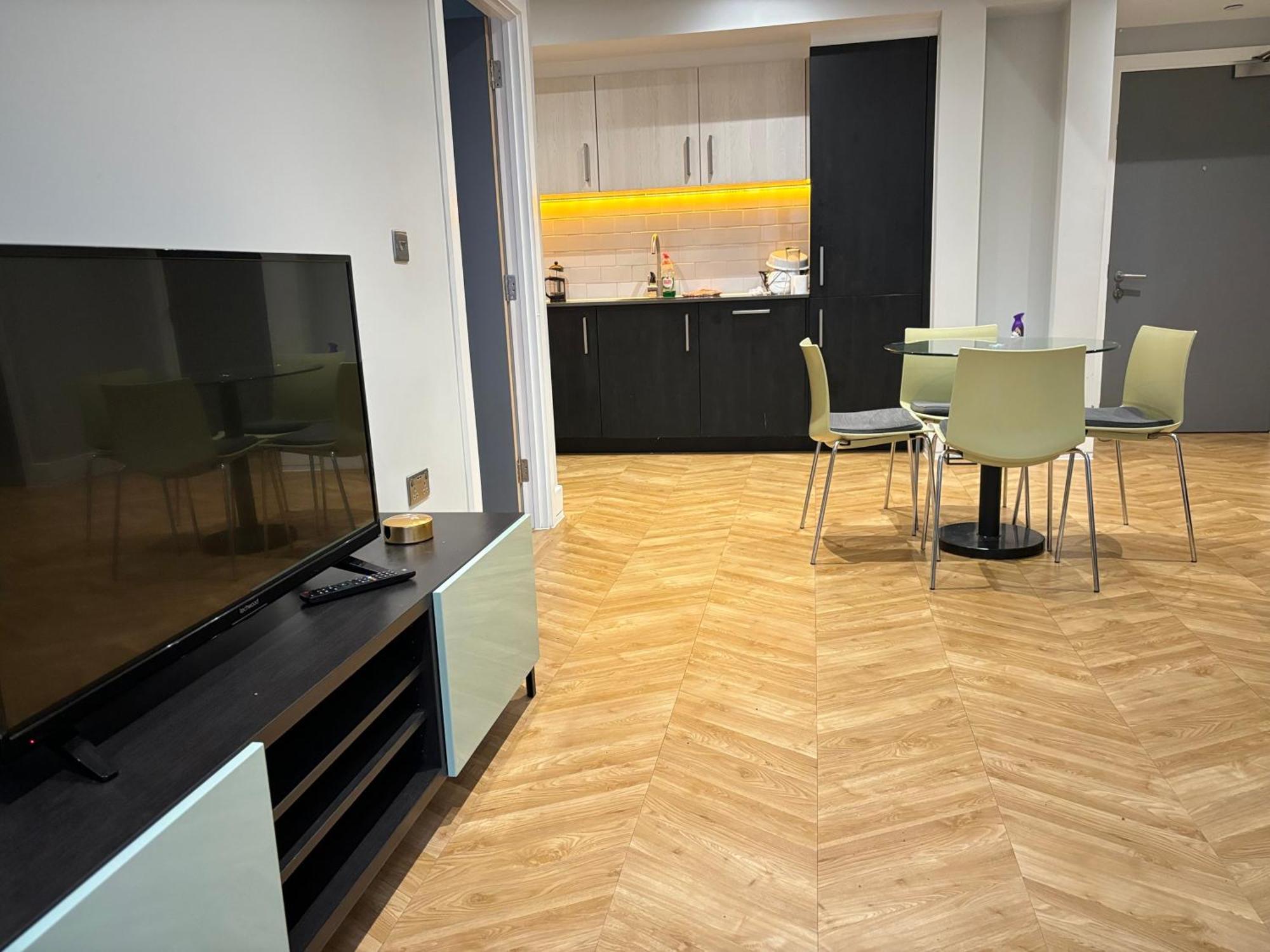 Mh Birmingham - 2 Bed 2 Bath Luxury Apartment - Financial District - Local Bar And Dining Deals Available 외부 사진